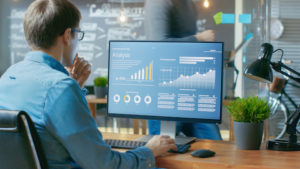 How to Properly Understand Social Media Statistics and Information